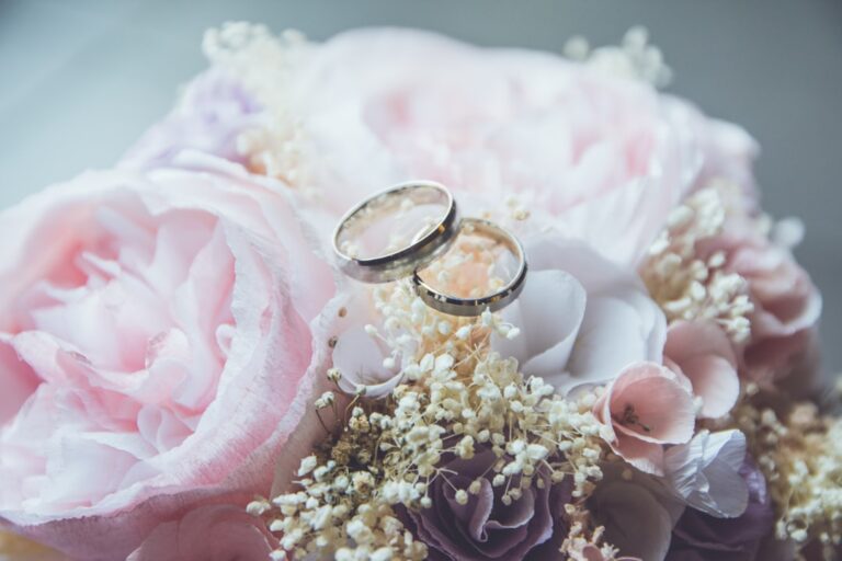 Floral Arrangement Trends for Weddings