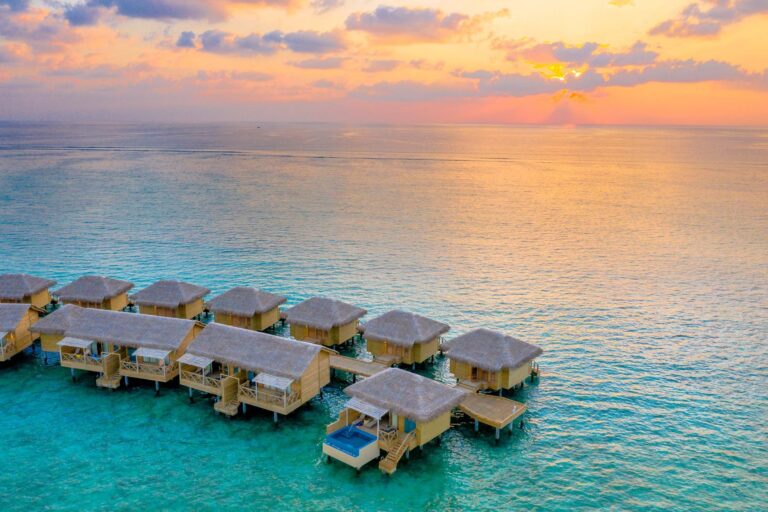 Evaluating All-Inclusive Luxury Honeymoon Villa Packages