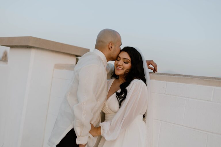 She wore a cropped veil with a jumpsuit. I needed to understand how.