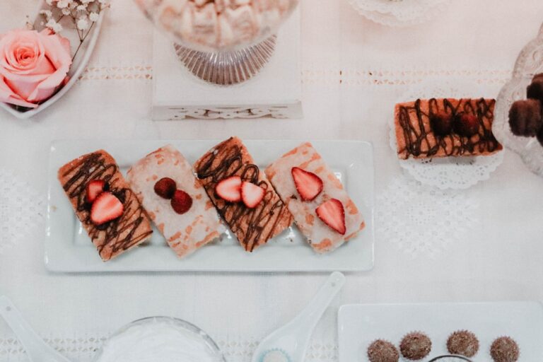 Why French Toast Is the Late-Night Snack Couples Are Choosing Over a Second Dessert Table