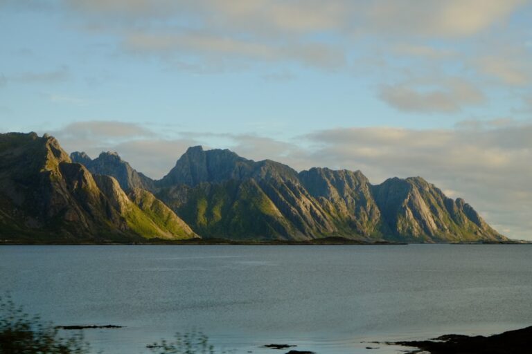 Light That Never Dies: Planning a Wedding Under the Midnight Sun in Northern Norway